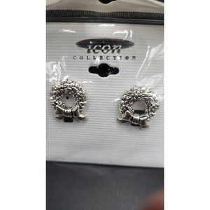 Silver Toned Christmas Wreaths With Bow Pierced Studs Earrings New In Package